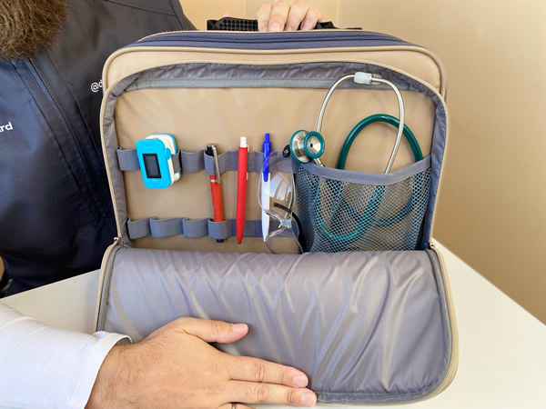 Фронтальный карман медицинской сумки