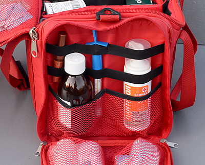 Боковой карман медицинской сумки с креплениями