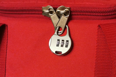 Медицинская сумка с замком